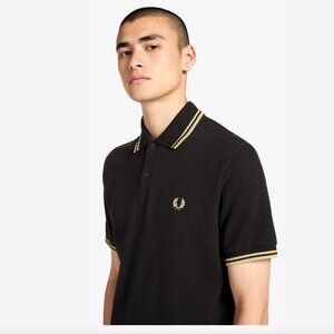 Twin tipped Fred Perry polo (M12) - Black & champagne